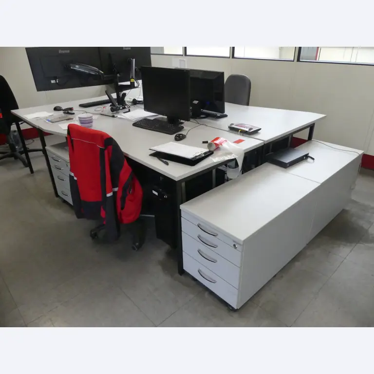 Maschinen und Betriebsausstattung eines Maschinenbauunternehmens-1