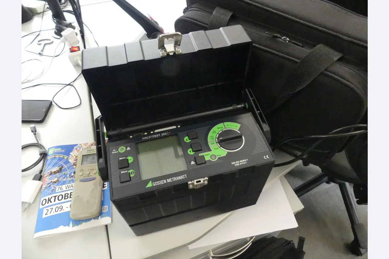 Maschinen und Betriebsausstattung eines Maschinenbauunternehmens-1