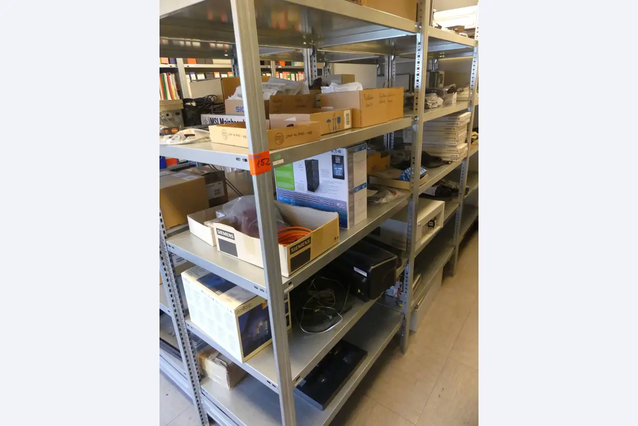 Maschinen und Betriebsausstattung eines Maschinenbauunternehmens-1