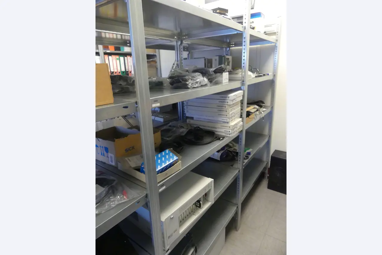 Maschinen und Betriebsausstattung eines Maschinenbauunternehmens-2