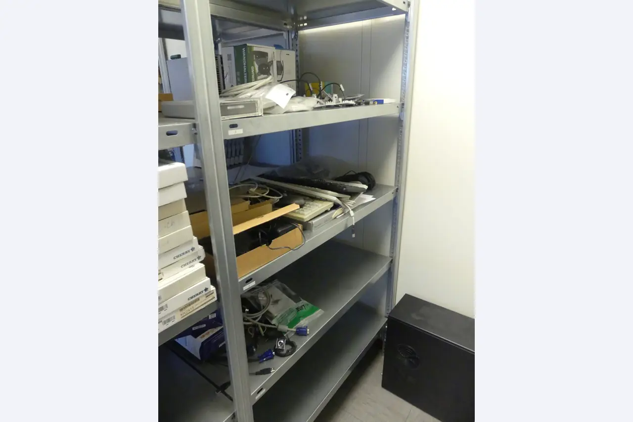 Maschinen und Betriebsausstattung eines Maschinenbauunternehmens-3