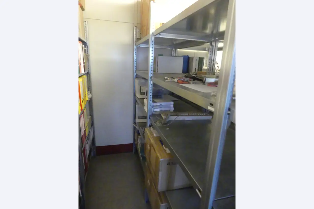 Maschinen und Betriebsausstattung eines Maschinenbauunternehmens-7