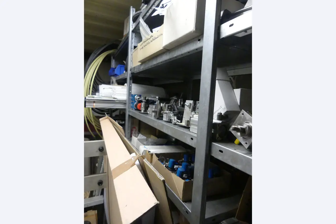 Maschinen und Betriebsausstattung eines Maschinenbauunternehmens-11