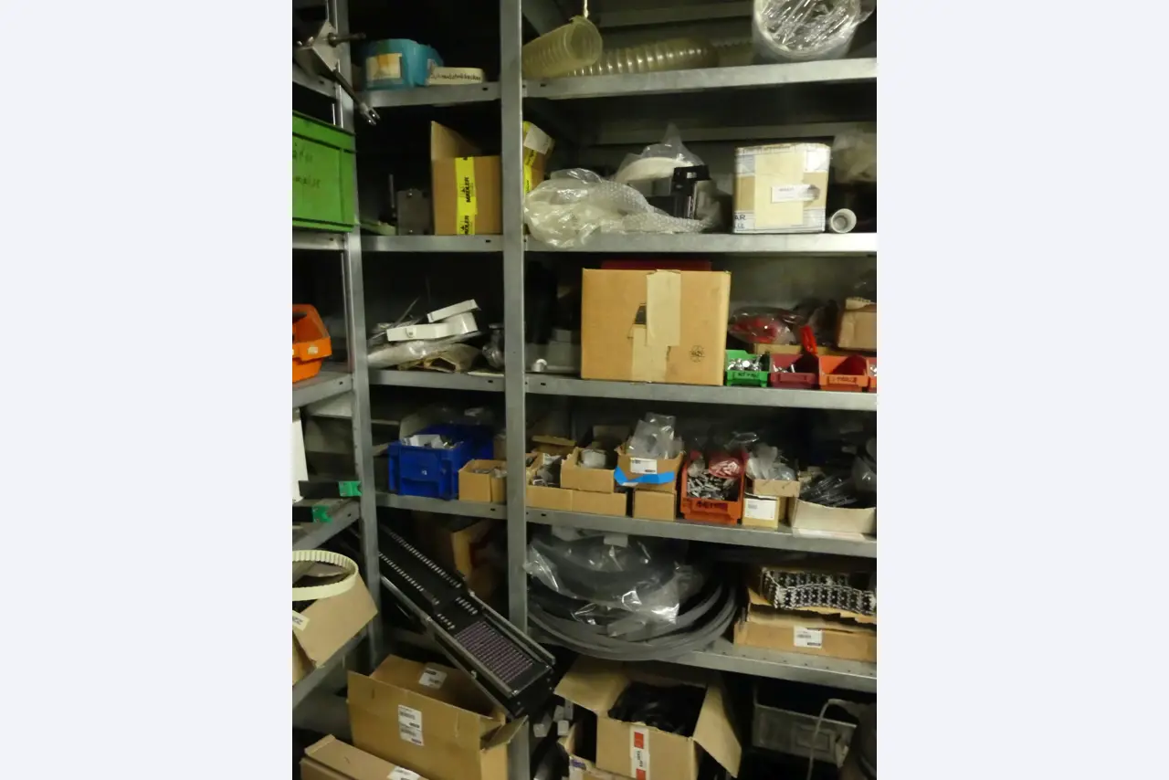 Maschinen und Betriebsausstattung eines Maschinenbauunternehmens-5