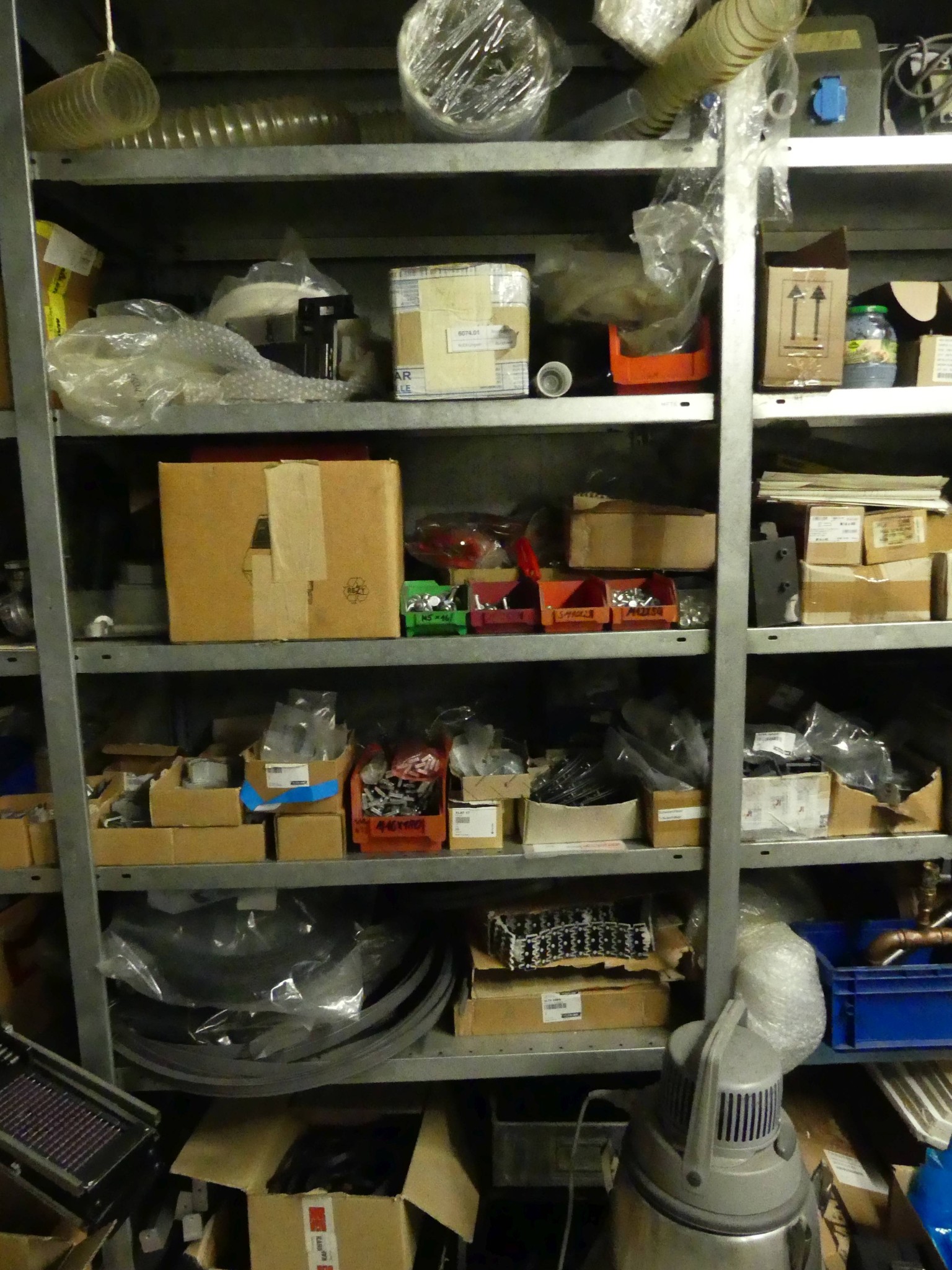 Maschinen und Betriebsausstattung eines Maschinenbauunternehmens-6