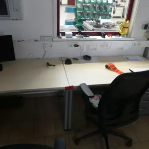 1 Posten Büromöbel
