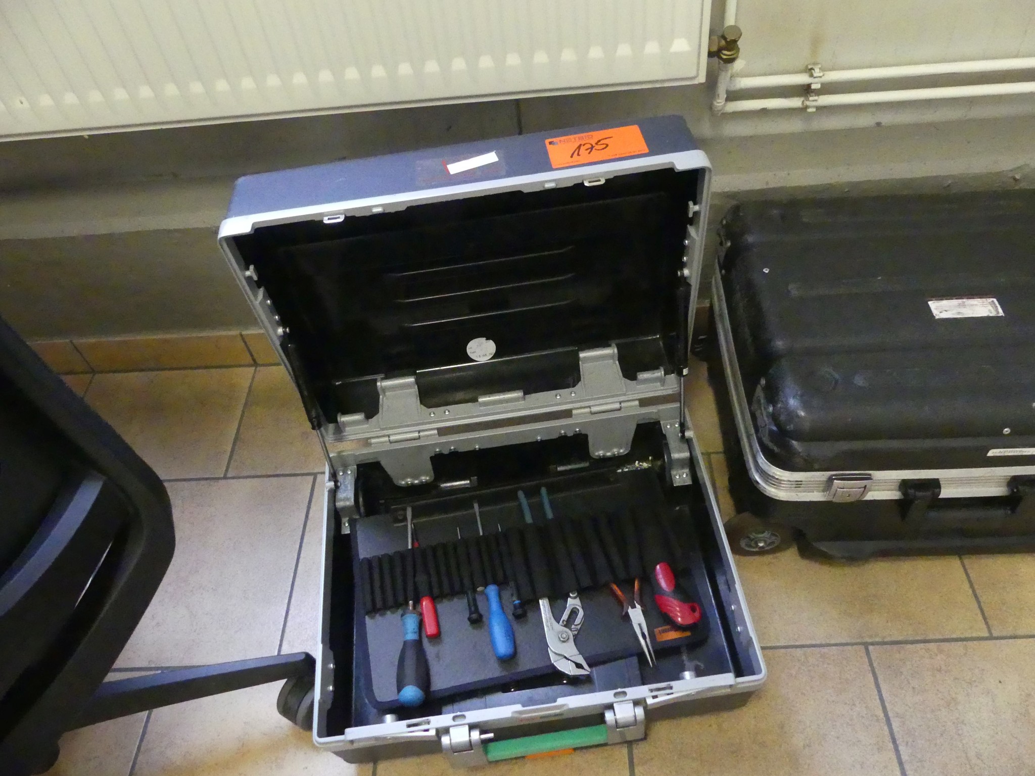 Maschinen und Betriebsausstattung eines Maschinenbauunternehmens-1