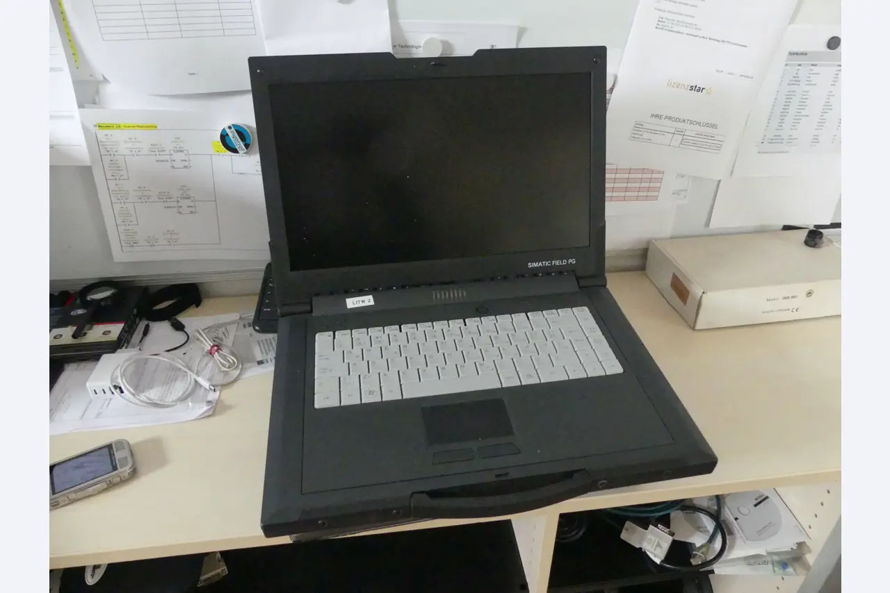 Maschinen und Betriebsausstattung eines Maschinenbauunternehmens-1