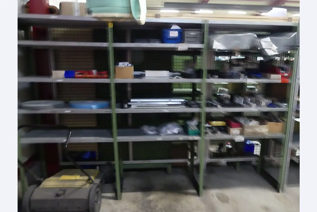 Maschinen und Betriebsausstattung eines Maschinenbauunternehmens-1