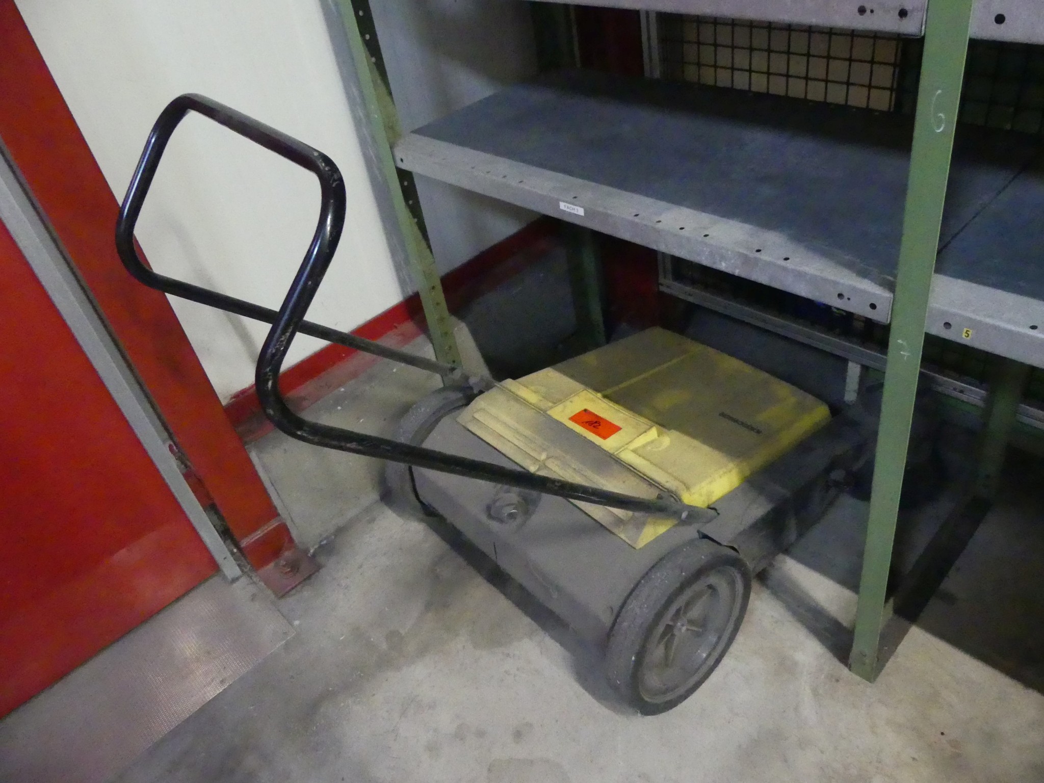 Maschinen und Betriebsausstattung eines Maschinenbauunternehmens-1