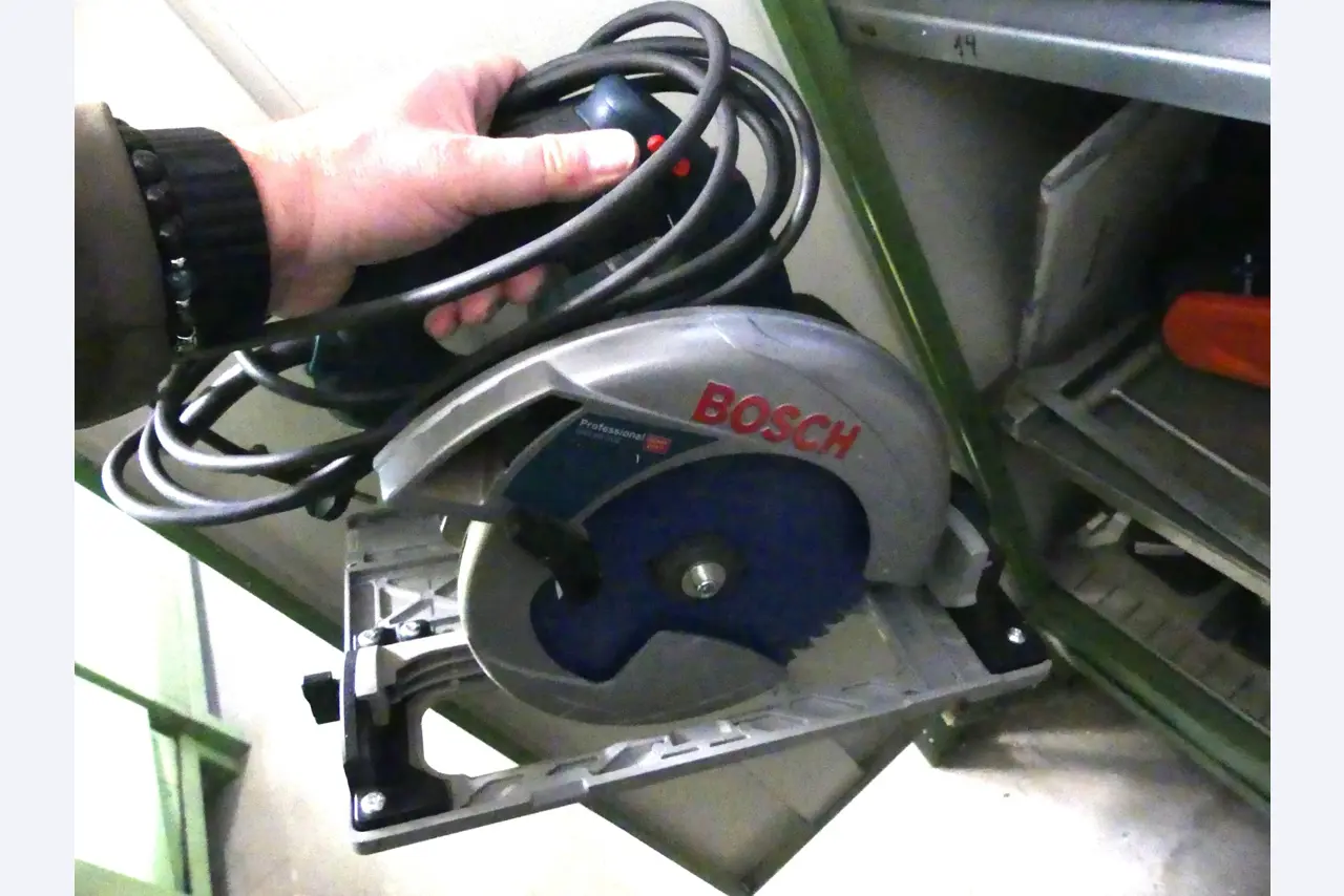 Maschinen und Betriebsausstattung eines Maschinenbauunternehmens-2