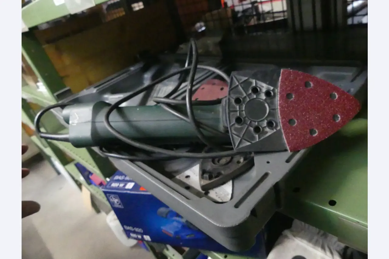 Maschinen und Betriebsausstattung eines Maschinenbauunternehmens-1