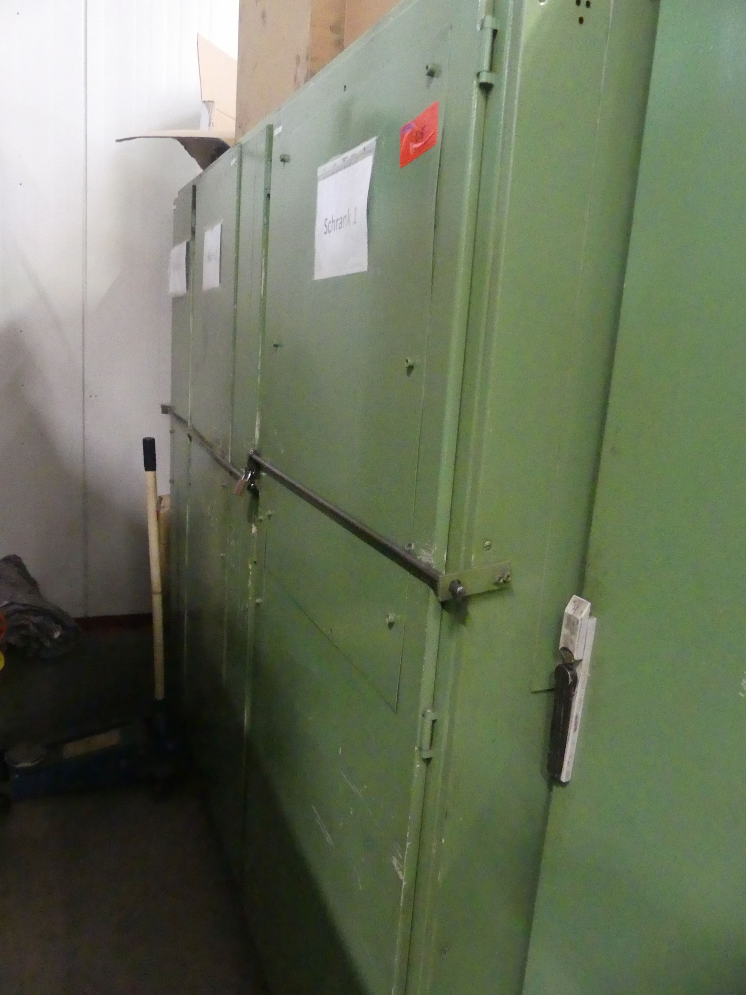 Maschinen und Betriebsausstattung eines Maschinenbauunternehmens-1