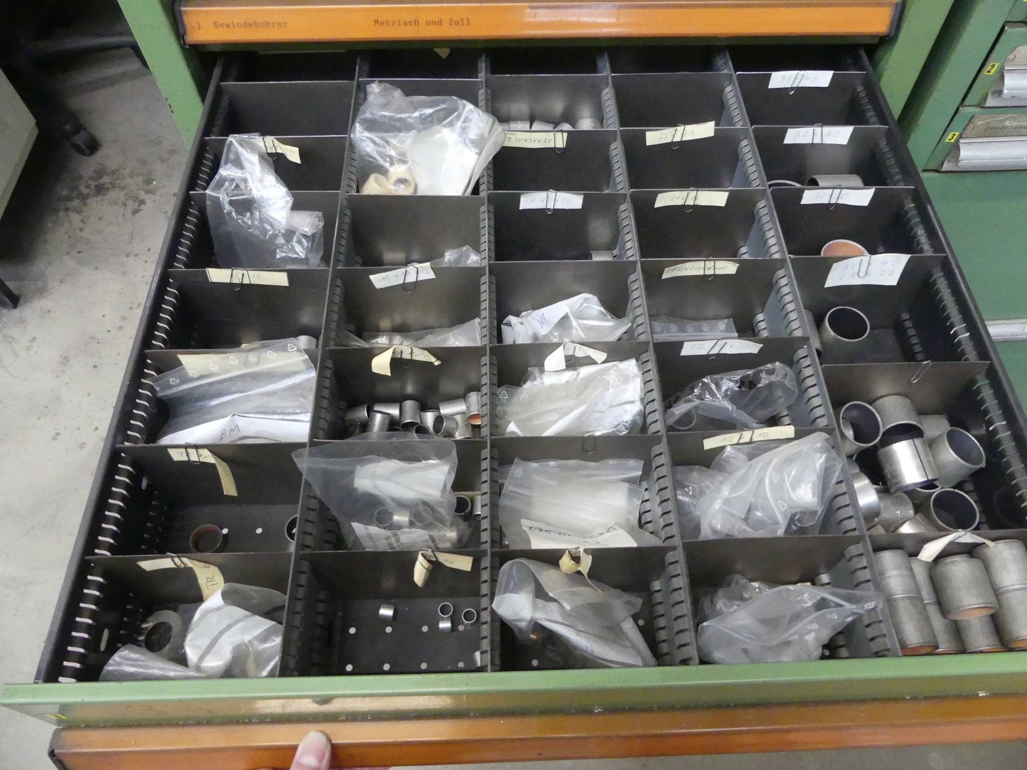 Maschinen und Betriebsausstattung eines Maschinenbauunternehmens-4