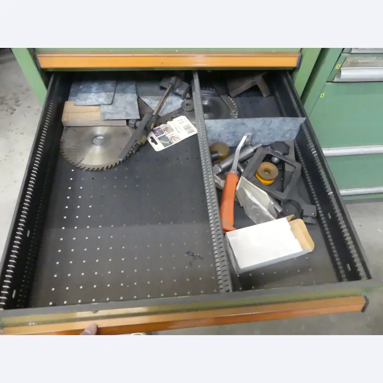 Maschinen und Betriebsausstattung eines Maschinenbauunternehmens-5