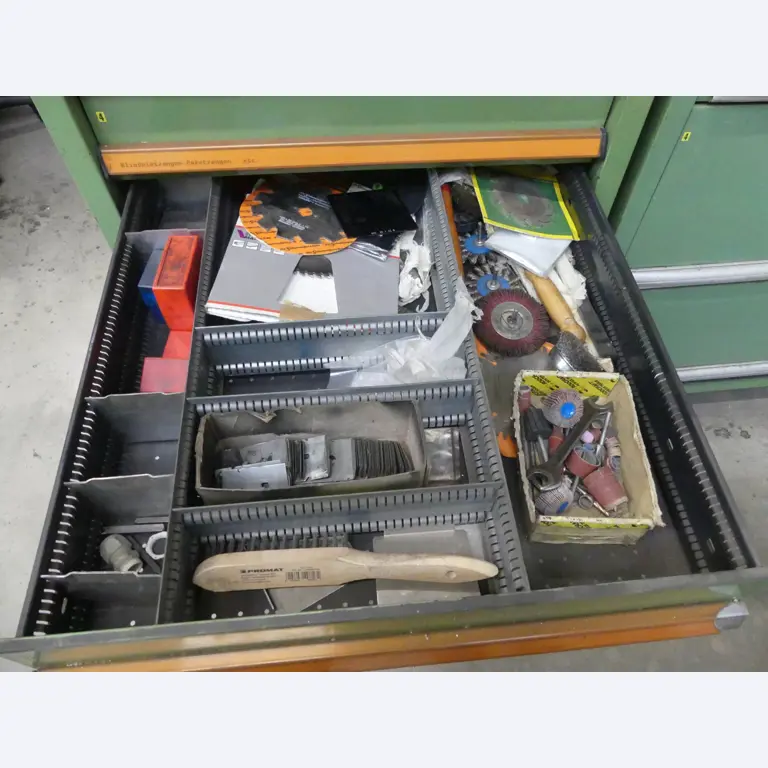 Maschinen und Betriebsausstattung eines Maschinenbauunternehmens-6