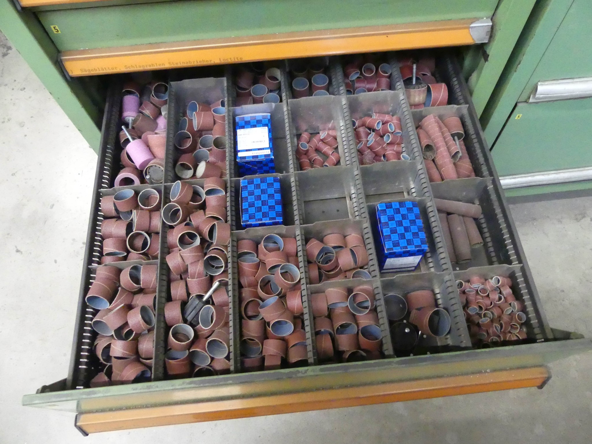 Maschinen und Betriebsausstattung eines Maschinenbauunternehmens-7