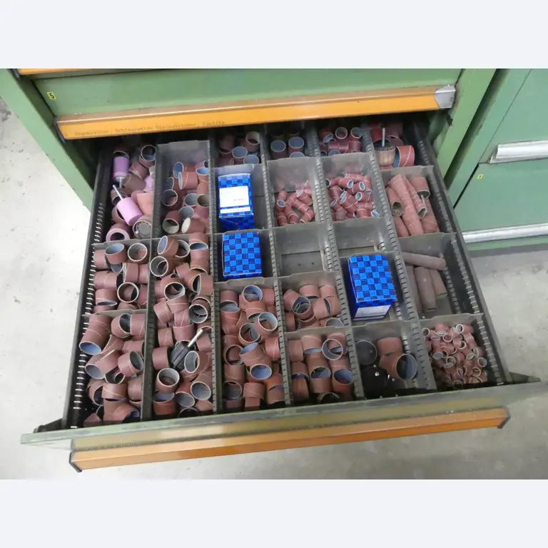 Maschinen und Betriebsausstattung eines Maschinenbauunternehmens-7