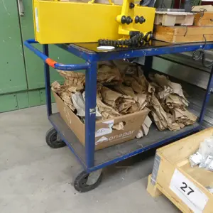 Etagentransportwagen