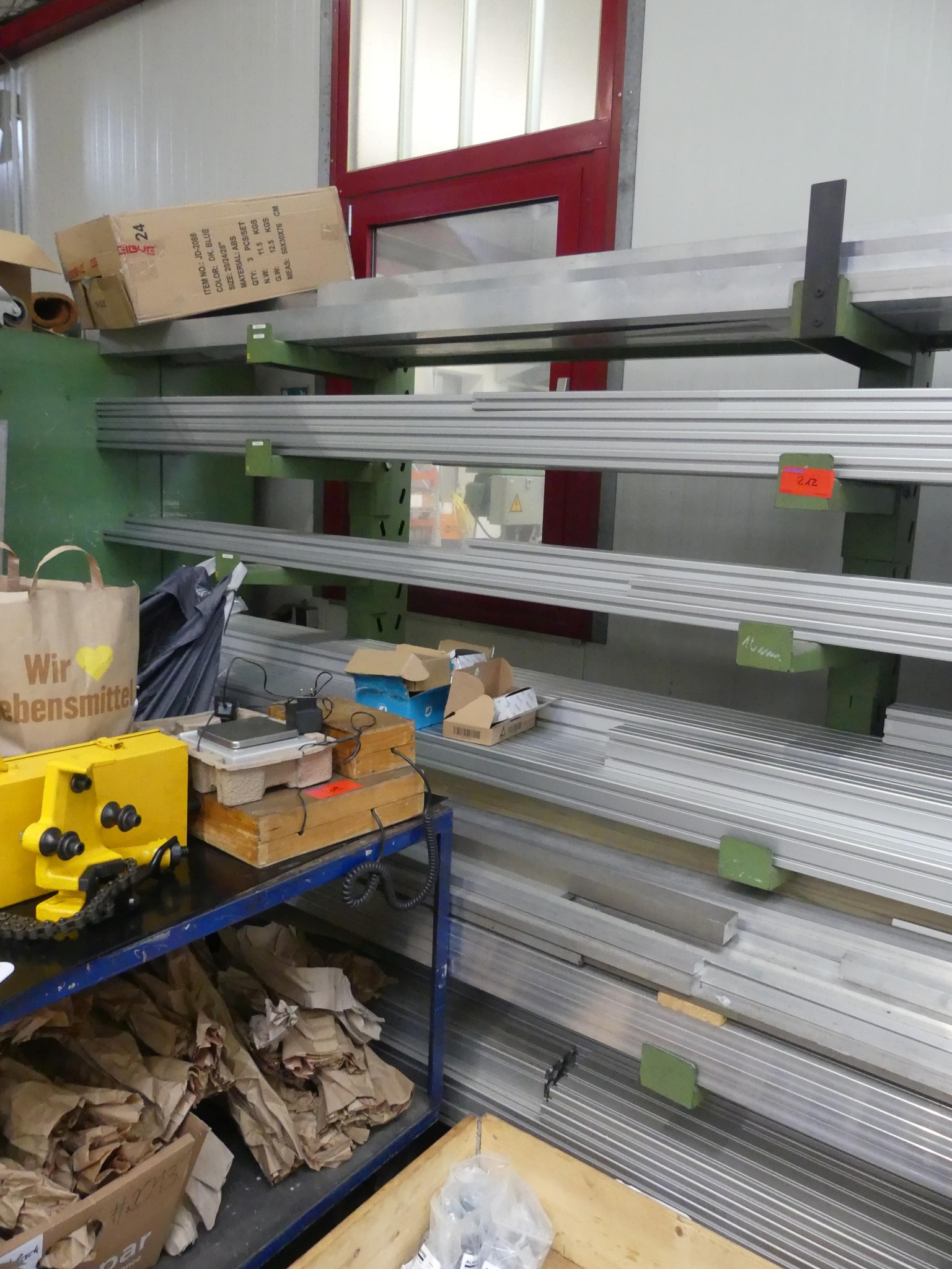 Maschinen und Betriebsausstattung eines Maschinenbauunternehmens-1