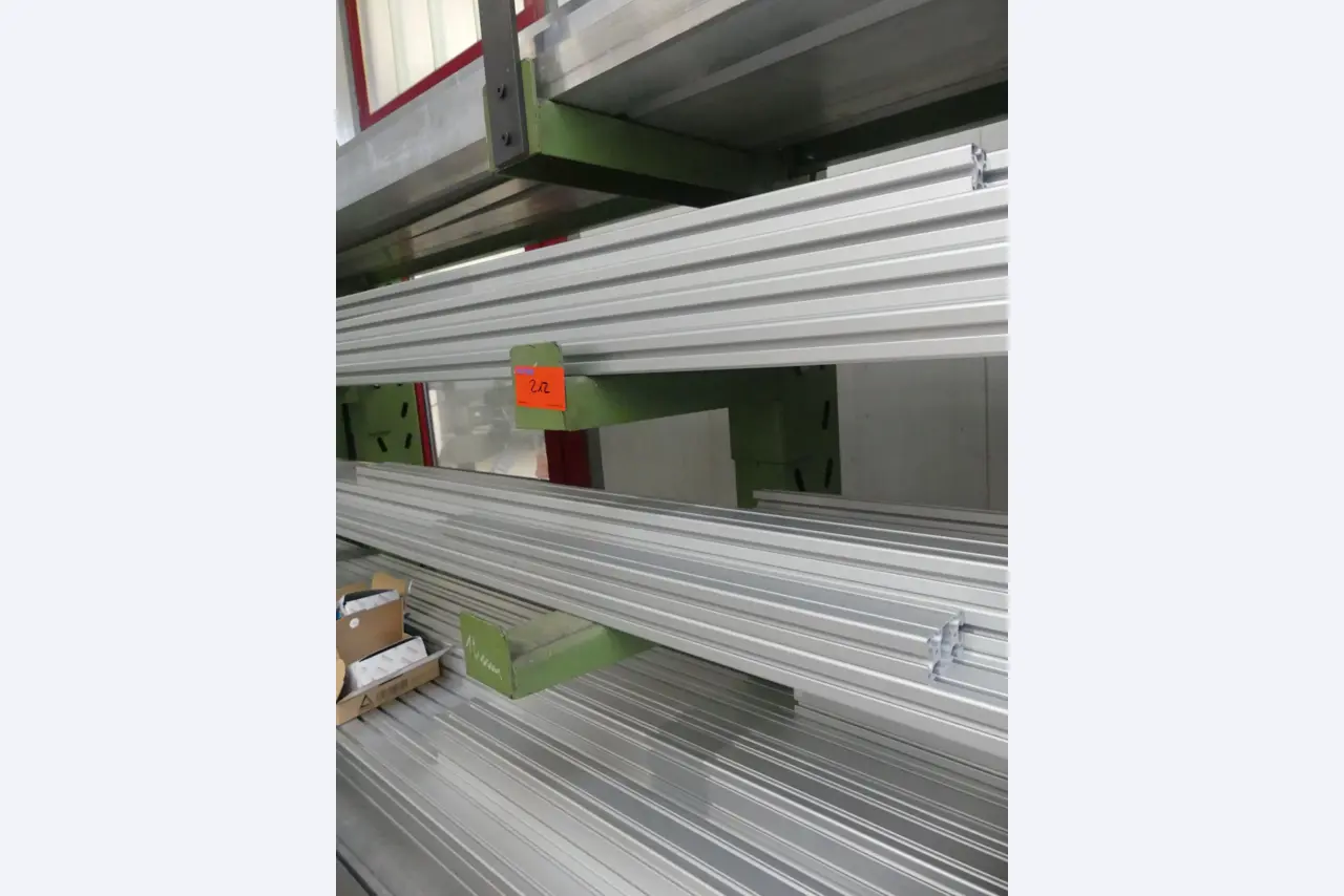 Maschinen und Betriebsausstattung eines Maschinenbauunternehmens-3