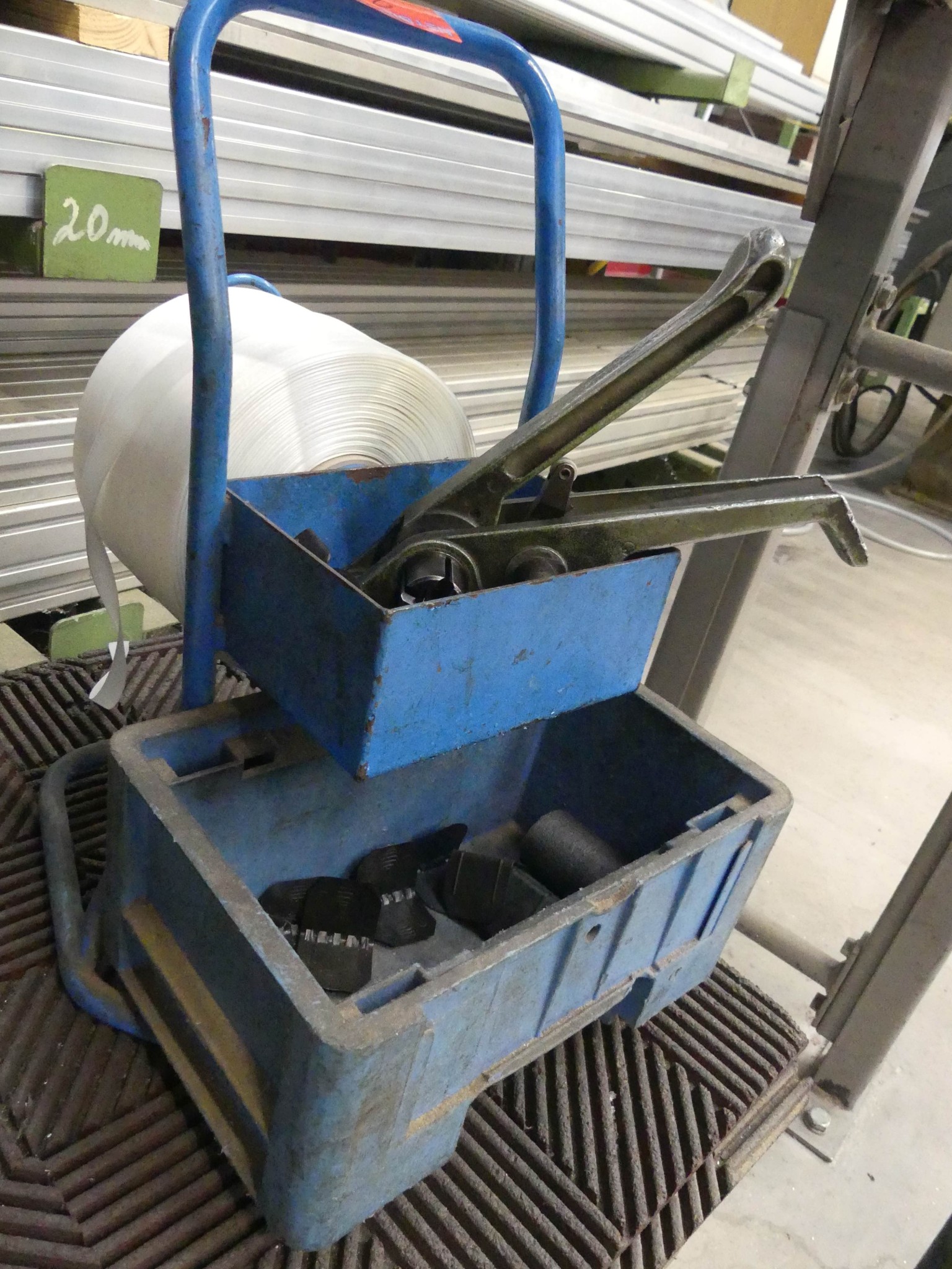 Maschinen und Betriebsausstattung eines Maschinenbauunternehmens-1