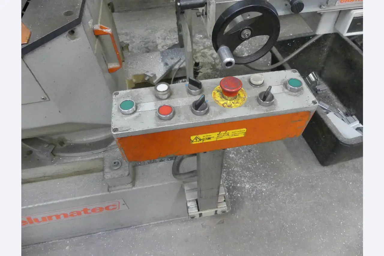 Maschinen und Betriebsausstattung eines Maschinenbauunternehmens-6