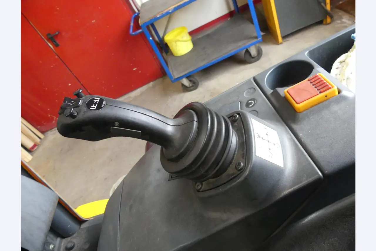 Maschinen und Betriebsausstattung eines Maschinenbauunternehmens-10