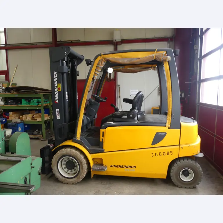 Maschinen und Betriebsausstattung eines Maschinenbauunternehmens-13