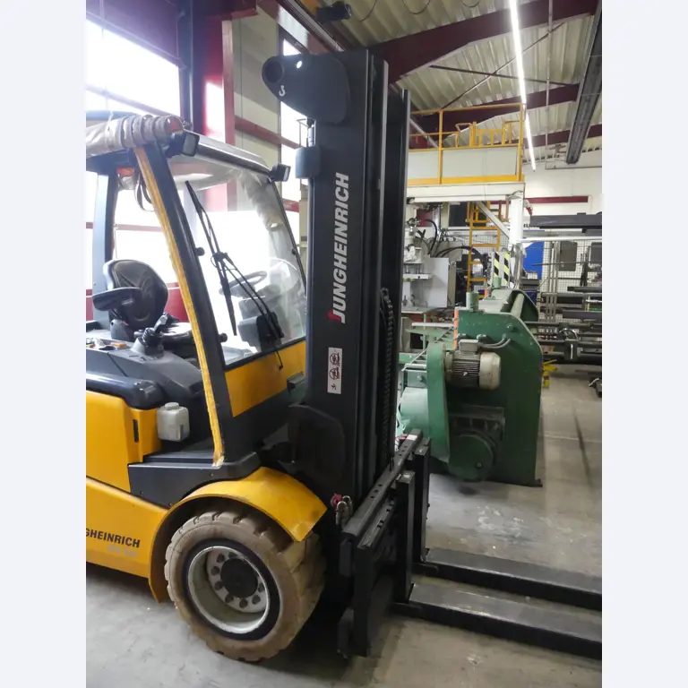 Maschinen und Betriebsausstattung eines Maschinenbauunternehmens-3