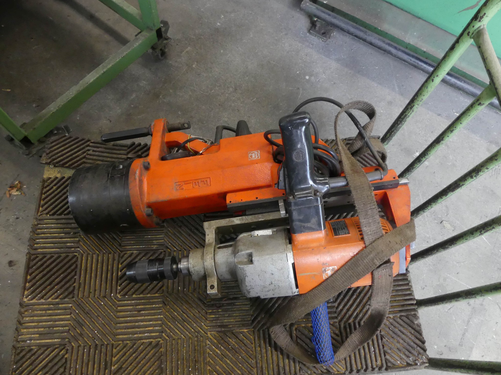 Maschinen und Betriebsausstattung eines Maschinenbauunternehmens-2