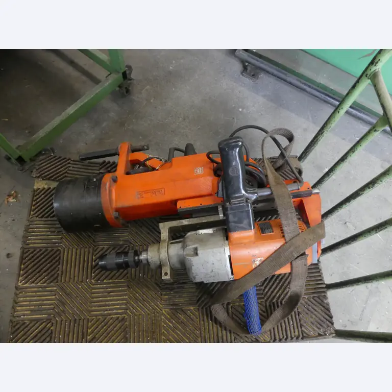 Maschinen und Betriebsausstattung eines Maschinenbauunternehmens-2