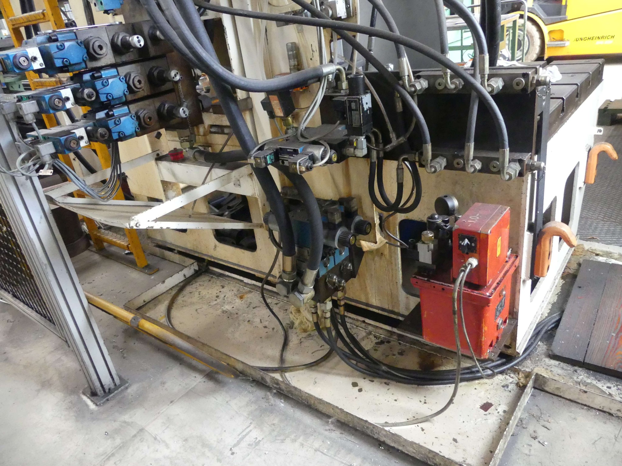 Maschinen und Betriebsausstattung eines Maschinenbauunternehmens-13