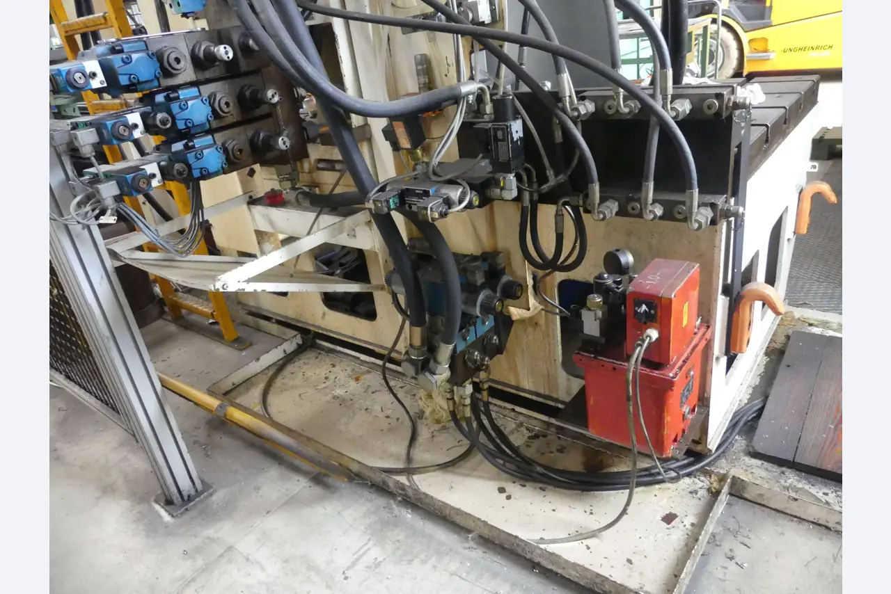 Maschinen und Betriebsausstattung eines Maschinenbauunternehmens-13