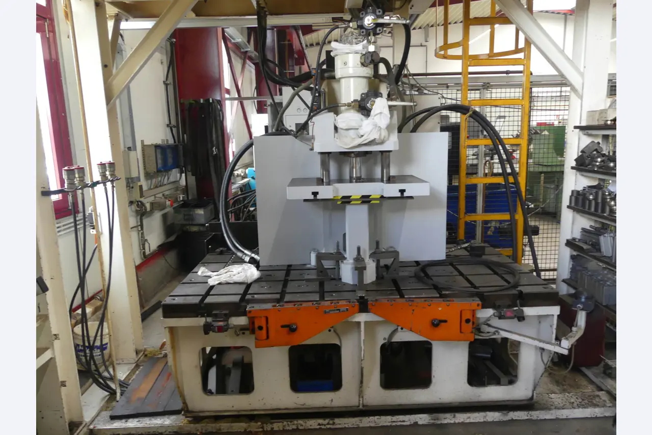 Maschinen und Betriebsausstattung eines Maschinenbauunternehmens-2