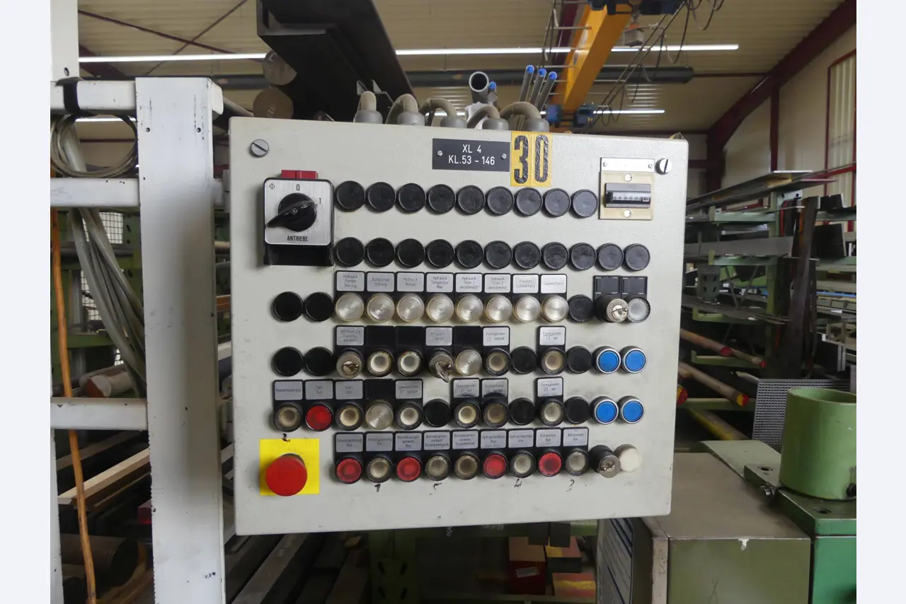 Maschinen und Betriebsausstattung eines Maschinenbauunternehmens-5