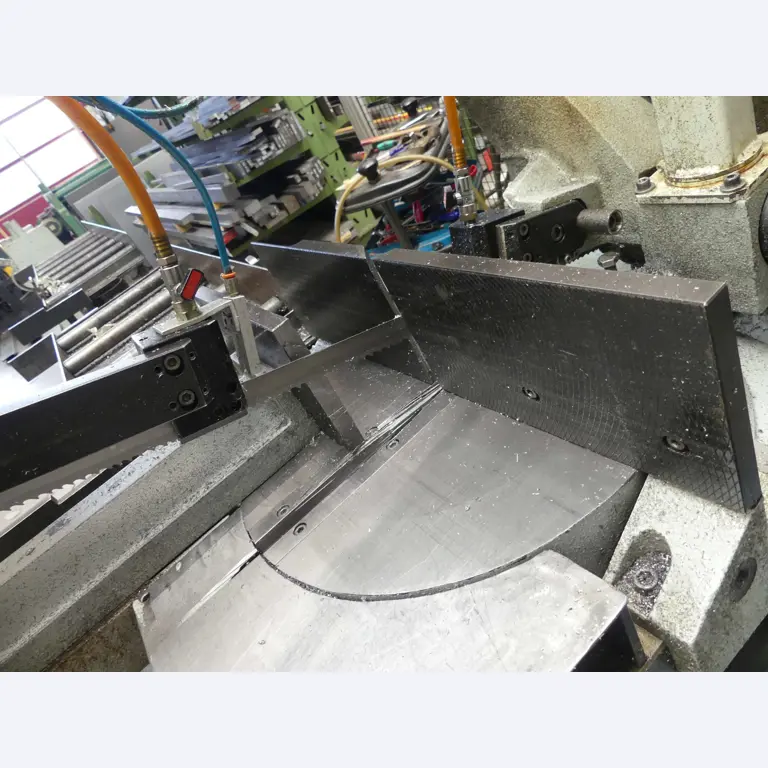 Maschinen und Betriebsausstattung eines Maschinenbauunternehmens-8