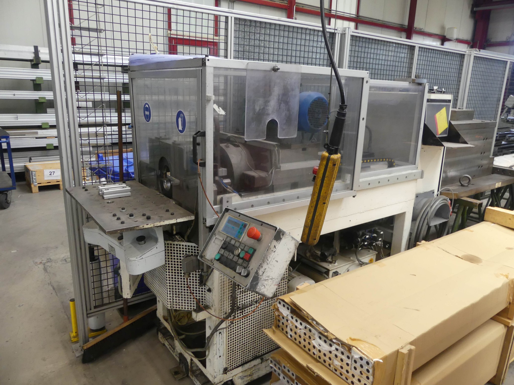 Maschinen und Betriebsausstattung eines Maschinenbauunternehmens-1