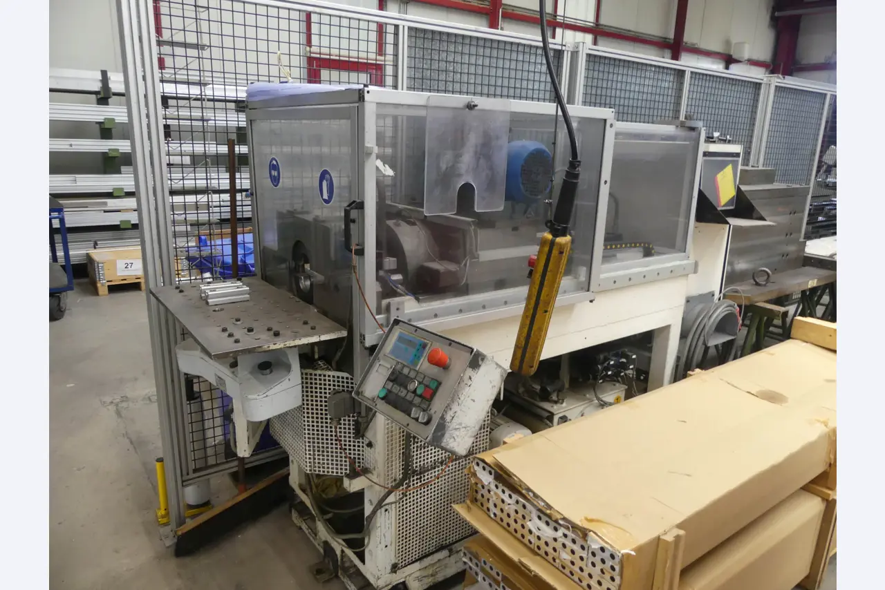 Maschinen und Betriebsausstattung eines Maschinenbauunternehmens-1