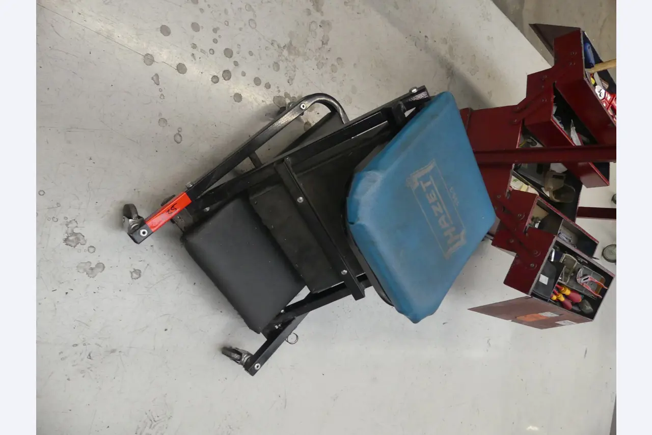 Maschinen und Betriebsausstattung eines Maschinenbauunternehmens-1