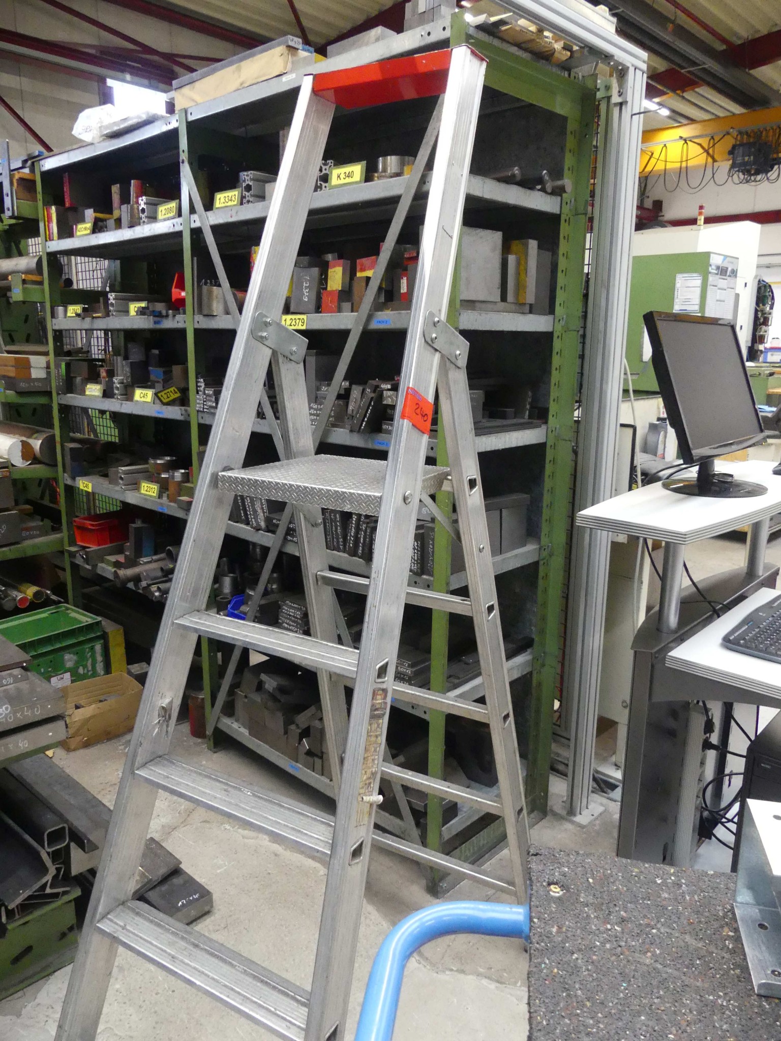 Maschinen und Betriebsausstattung eines Maschinenbauunternehmens-1