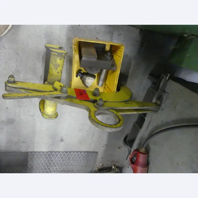 Maschinen und Betriebsausstattung eines Maschinenbauunternehmens-1