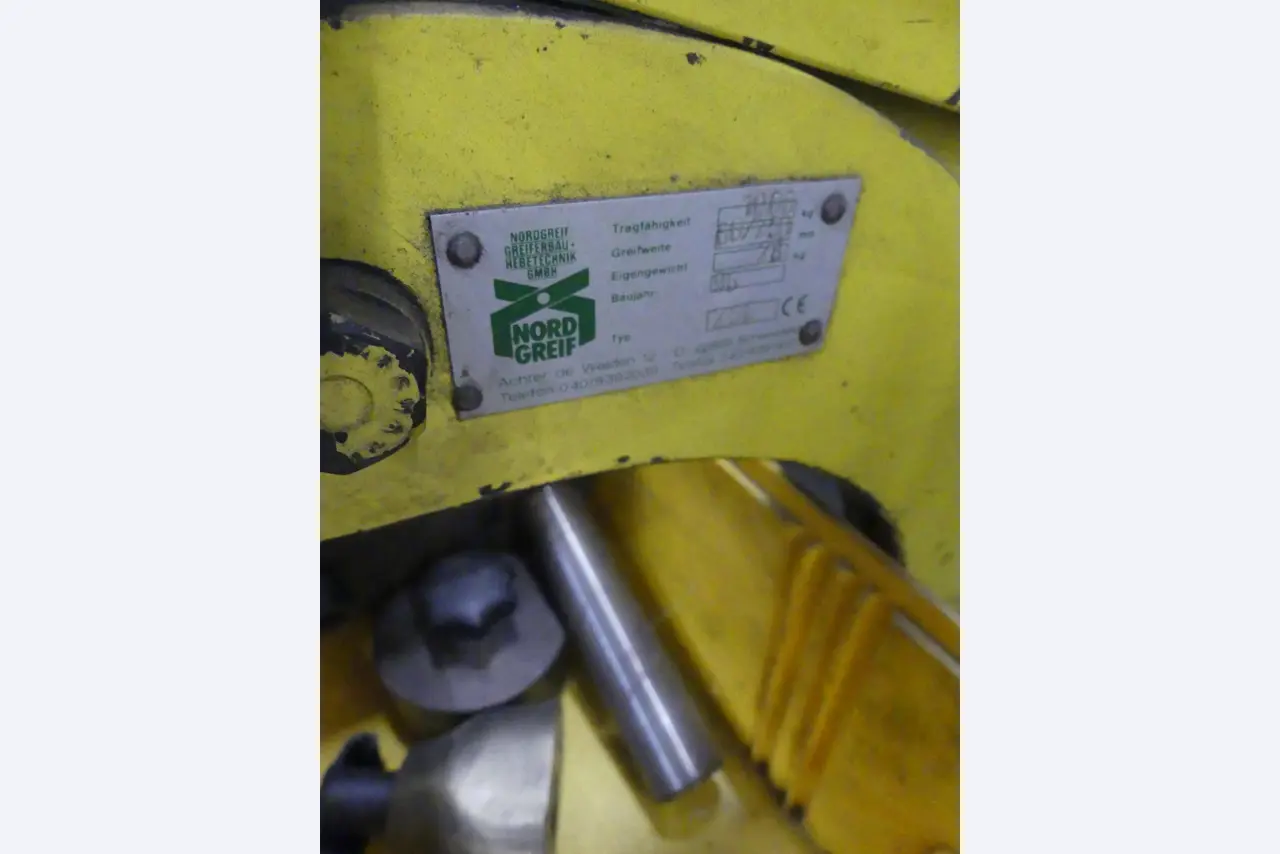 Maschinen und Betriebsausstattung eines Maschinenbauunternehmens-3