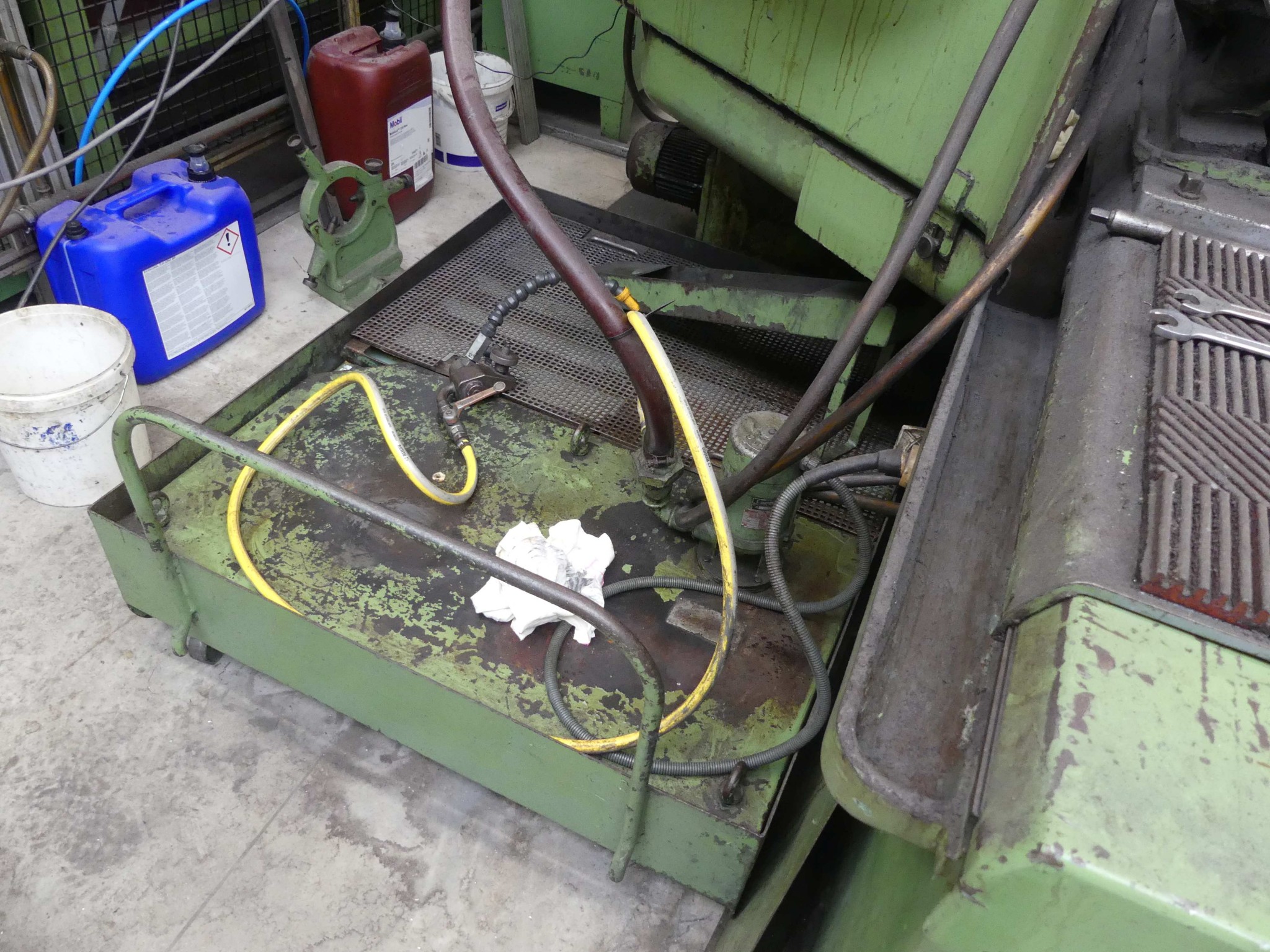 Maschinen und Betriebsausstattung eines Maschinenbauunternehmens-10