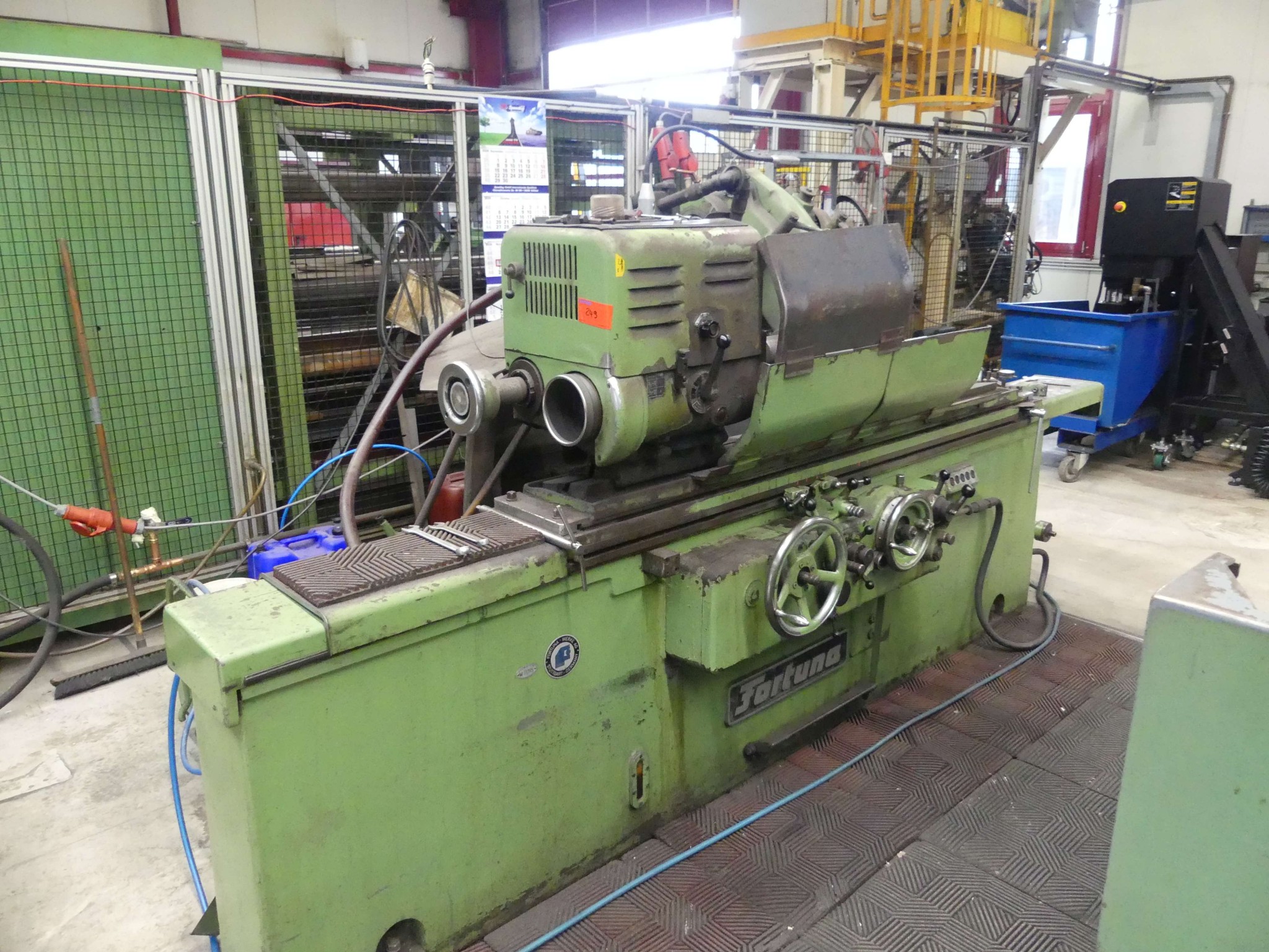 Maschinen und Betriebsausstattung eines Maschinenbauunternehmens-1