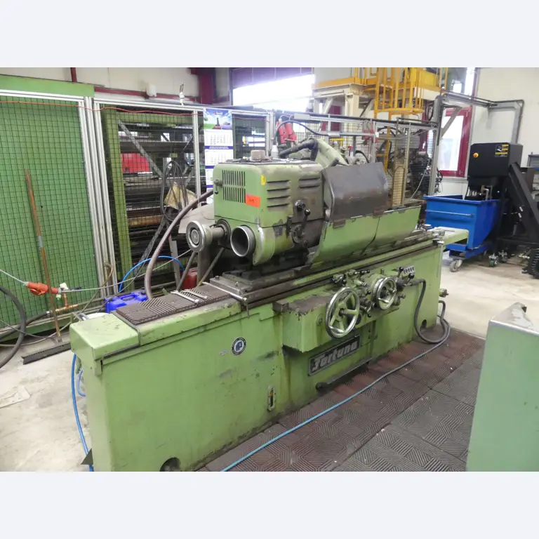 Maschinen und Betriebsausstattung eines Maschinenbauunternehmens-1