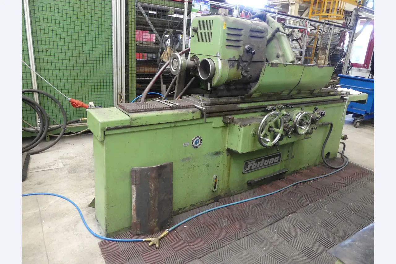 Maschinen und Betriebsausstattung eines Maschinenbauunternehmens-3