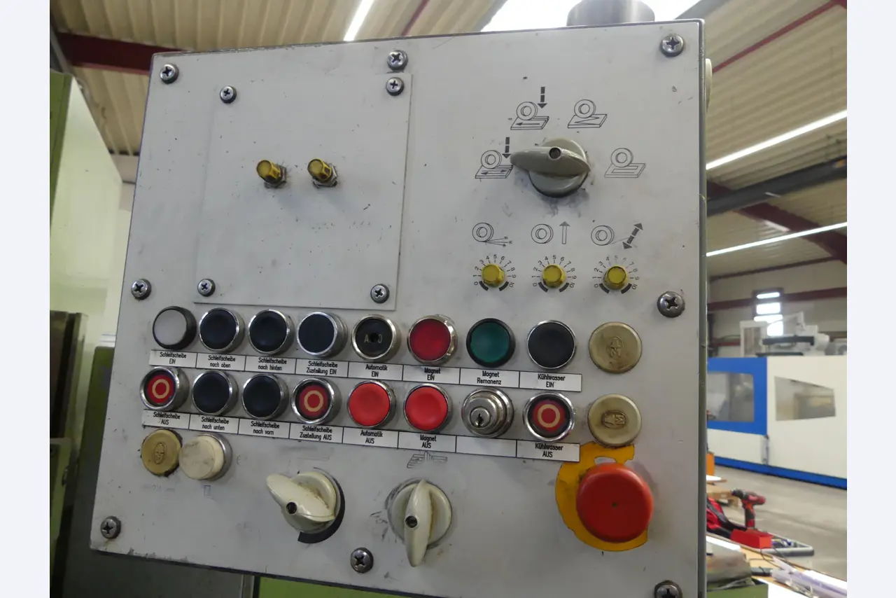 Maschinen und Betriebsausstattung eines Maschinenbauunternehmens-6