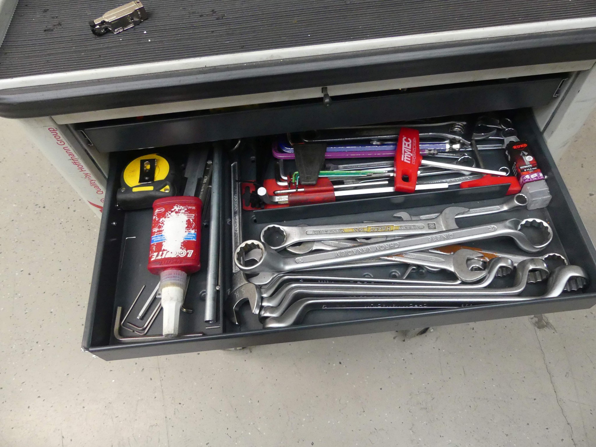 Maschinen und Betriebsausstattung eines Maschinenbauunternehmens-3