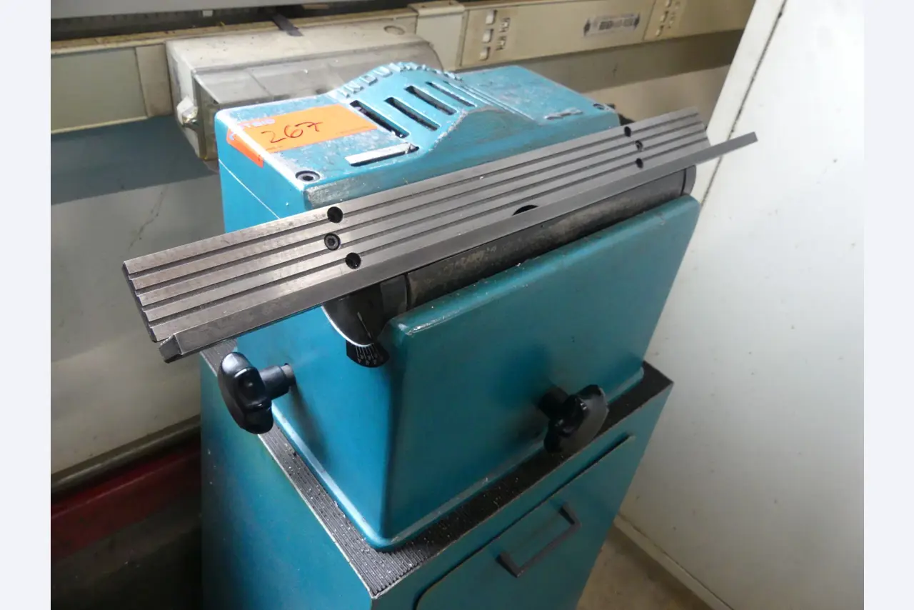 Maschinen und Betriebsausstattung eines Maschinenbauunternehmens-2